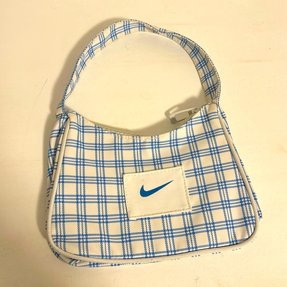Nike purse